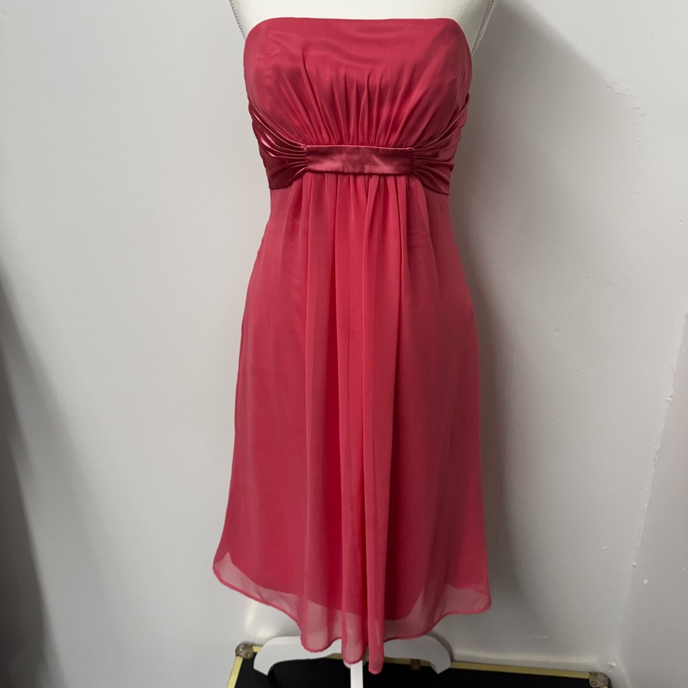 Elegant Coral Pink Strapless Dress